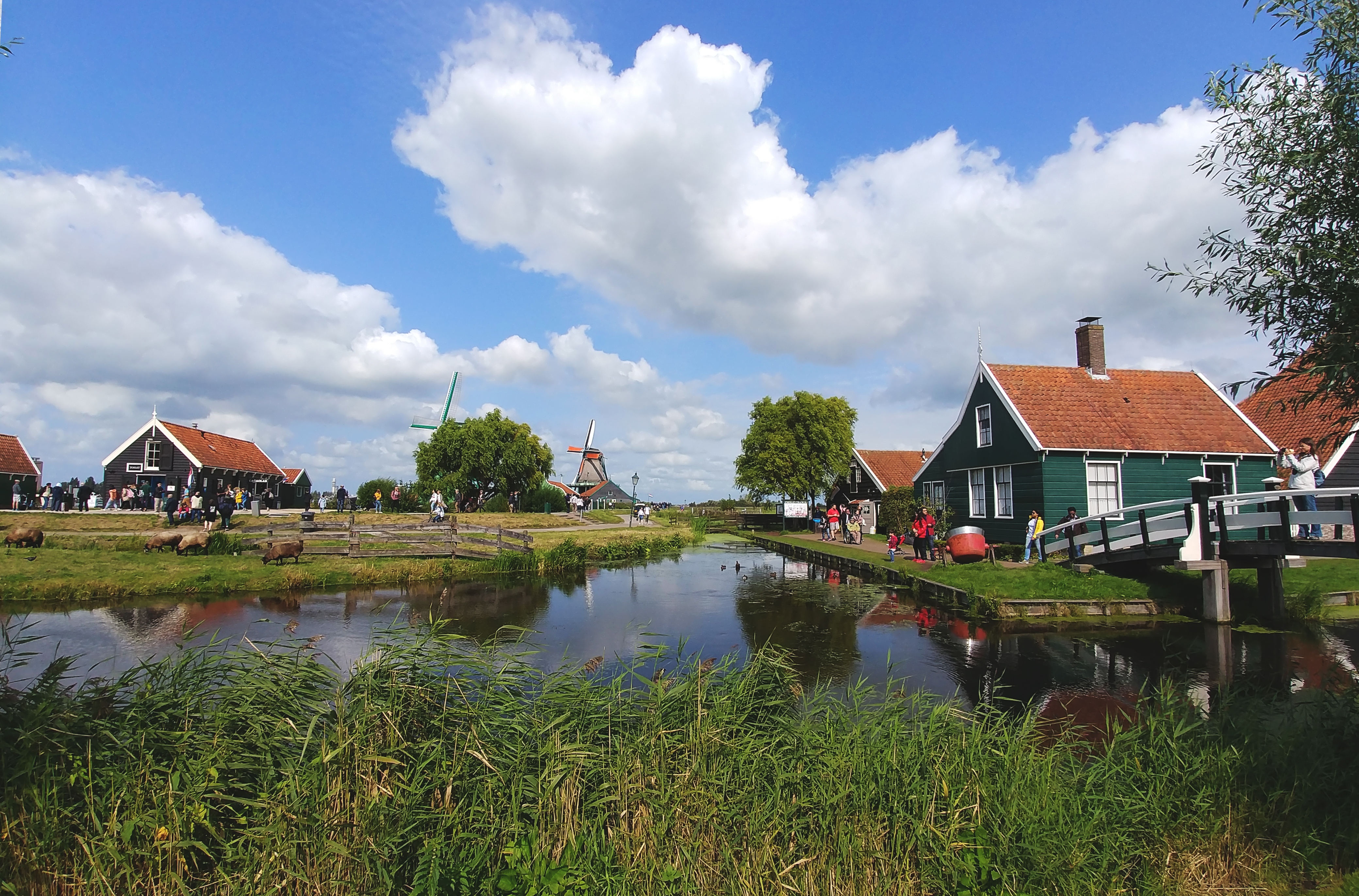 When the sun comes out at Zaanse Schans. byamandalia